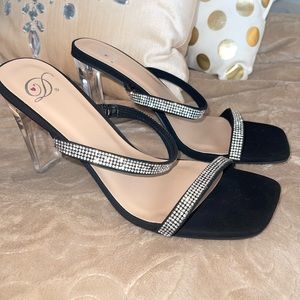 NEW IN BOX……Black and Crystal ladies Acrylic heel slides shoes by “D” size 8.5